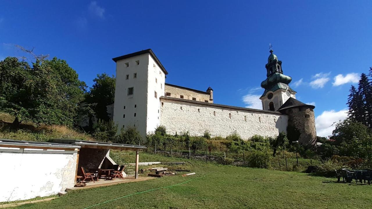 Hostel Skautsky Dom Banská Štiavnica Esterno foto