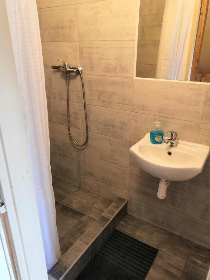 Hostel Skautsky Dom Banská Štiavnica Esterno foto
