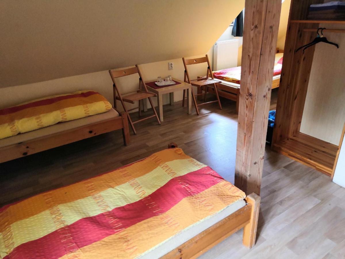 Hostel Skautsky Dom Banská Štiavnica Esterno foto