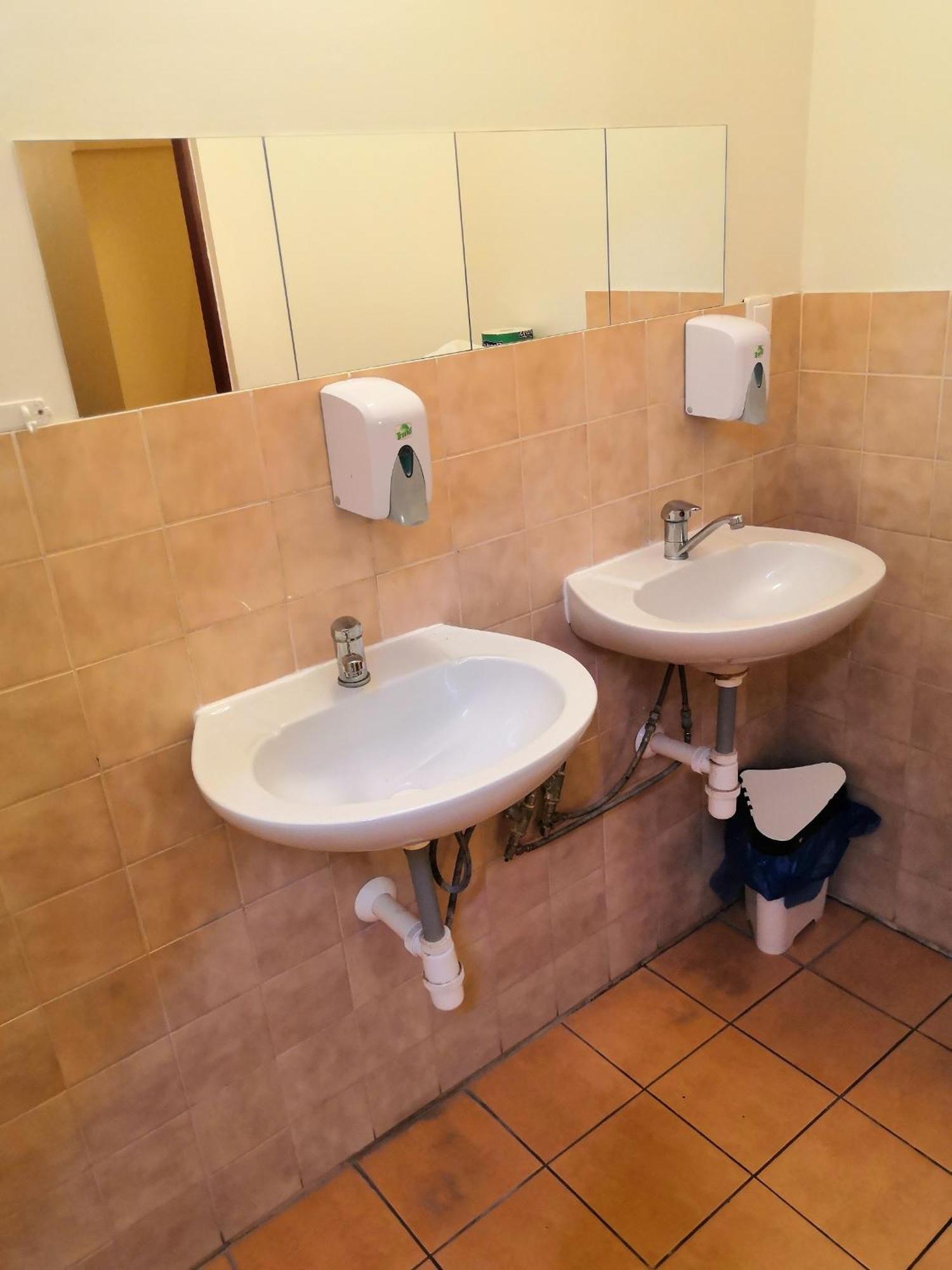 Hostel Skautsky Dom Banská Štiavnica Esterno foto