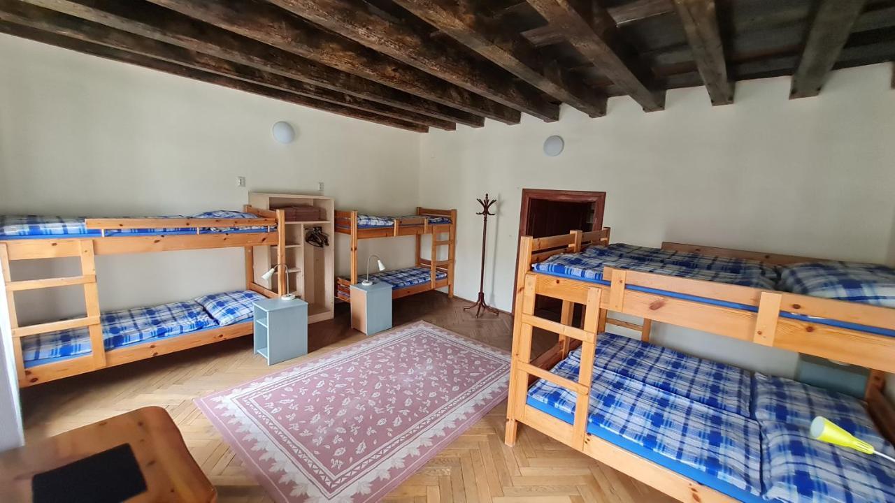 Hostel Skautsky Dom Banská Štiavnica Esterno foto