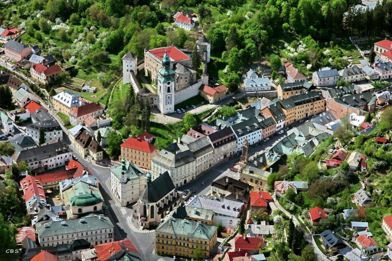 Hostel Skautsky Dom Banská Štiavnica Esterno foto