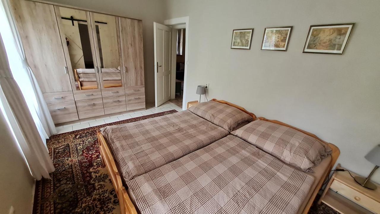Hostel Skautsky Dom Banská Štiavnica Esterno foto
